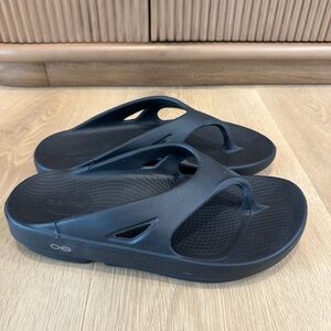 OOFOS Original recovery Thong Sandals Black Slide Sandals